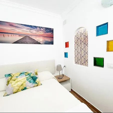 Happy Days, Central, Nice Terrace, Fast Internet Apartamento